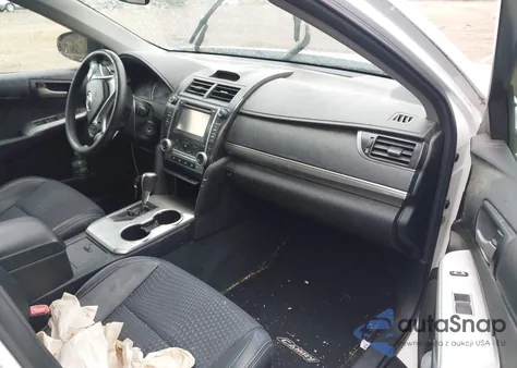 2013 Toyota Camry Se z USA, uszkodzony, nr VIN 4T1BF1FK0DU209450